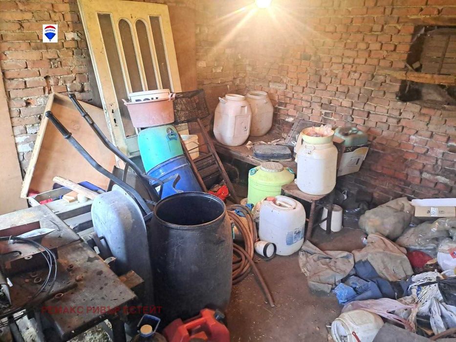 Селска къща за продажба в с. Пиргово