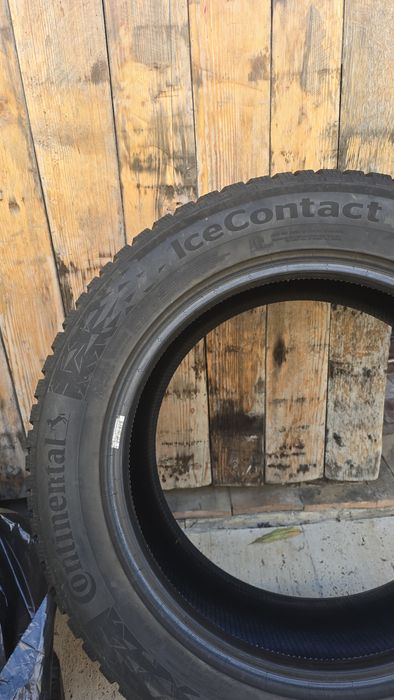 Set anvelope iarna cramponate 235/60 R18