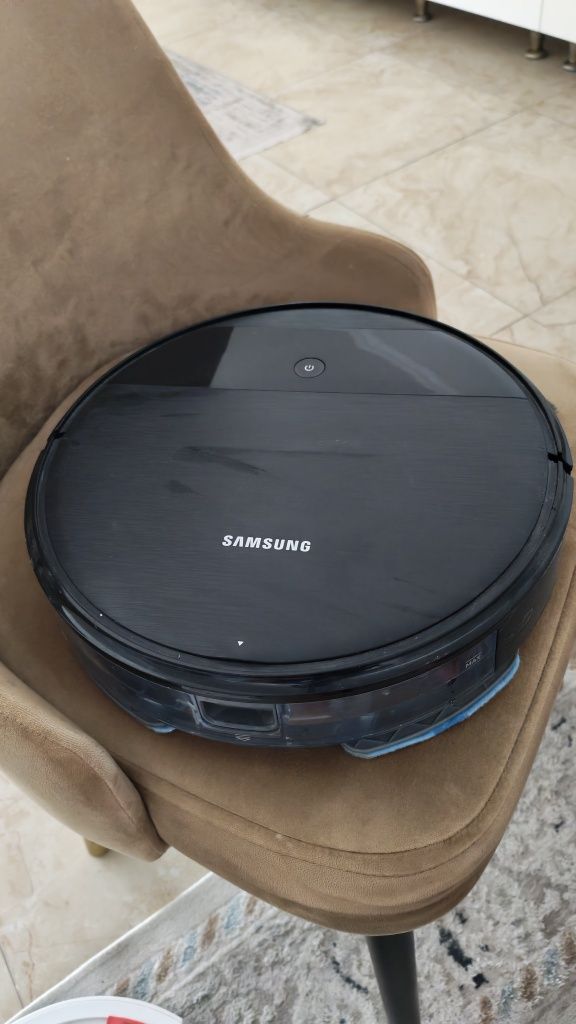 Робот-пылесос Samsung