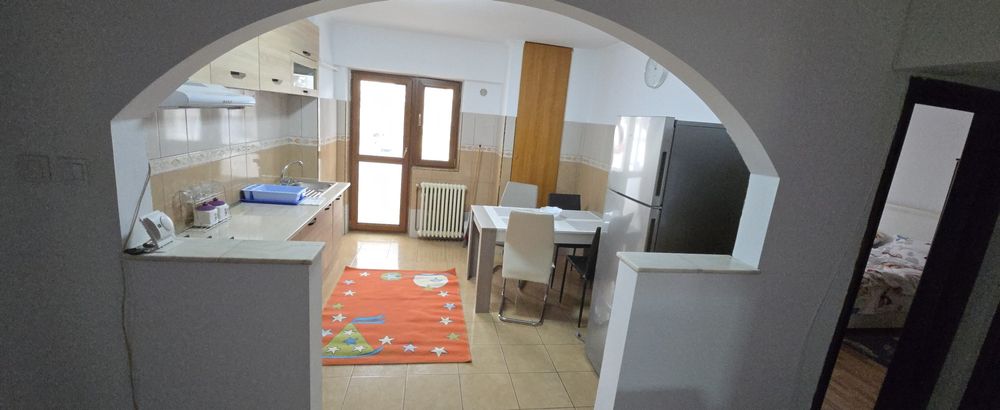 Apartament de inchiriat, apartament2 camere zona centrala,piata mare07