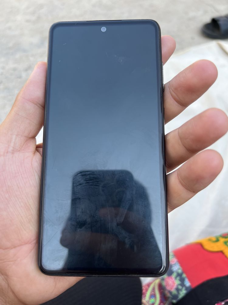 Samsung a52 obmen bor iphone bor