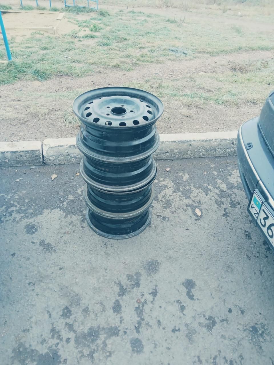 Диски продам на мазду