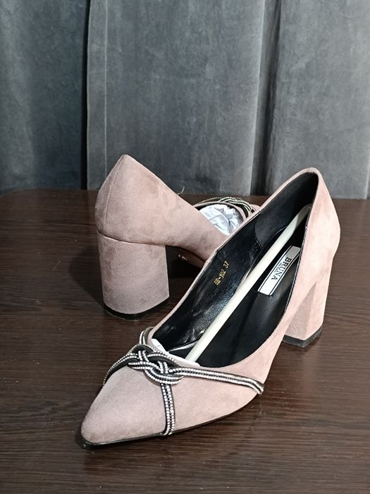 Новая женская  Обувь недорого