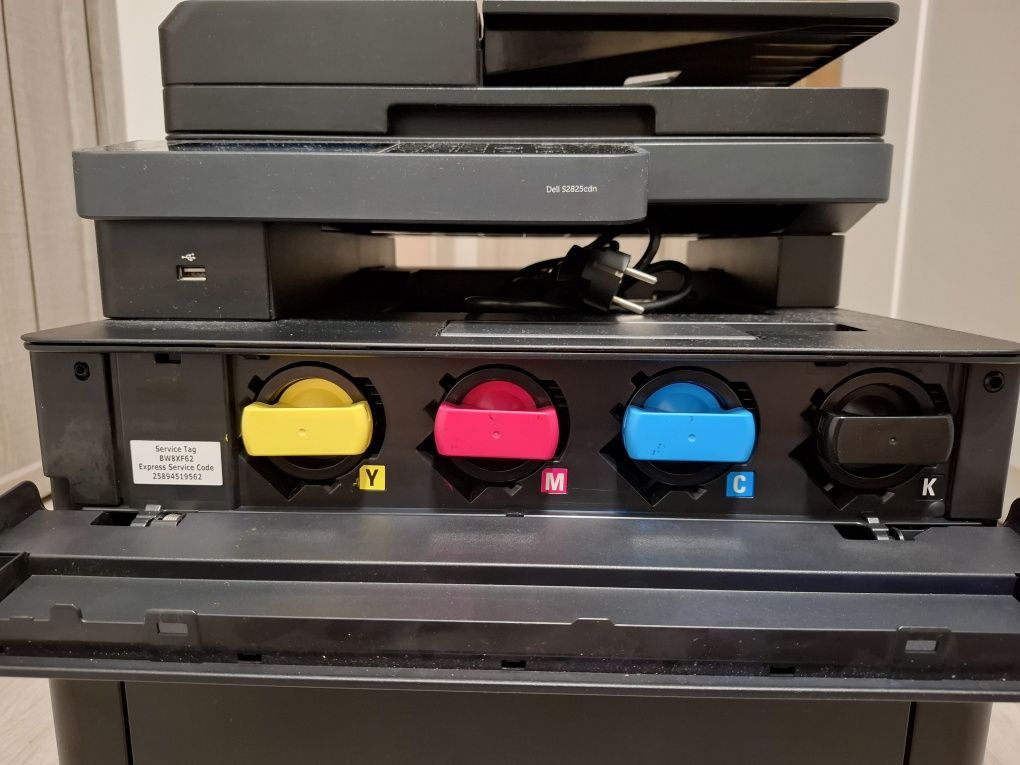 Цветен Принтер Dell S2825cdn