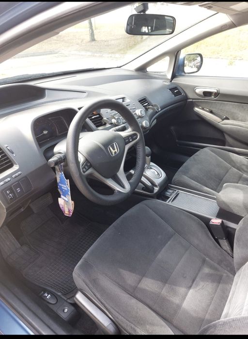 Se Vinde Honda Civic 1.3 benzina si hibrid