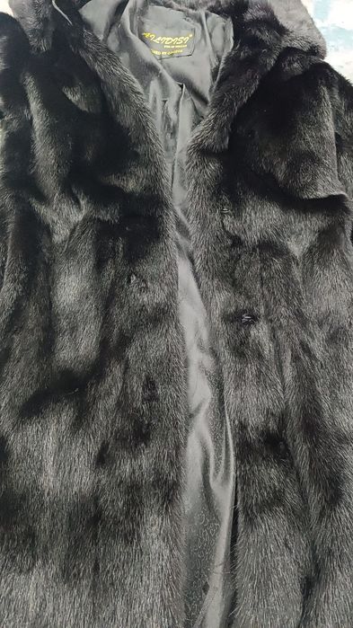 Шуба из Греции натуральный мех