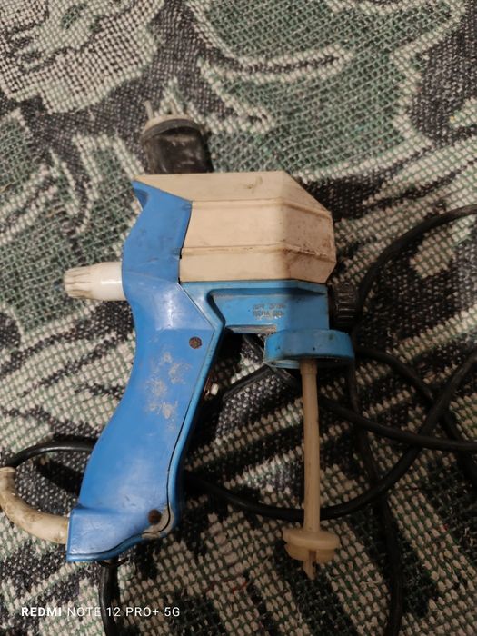 Стар пистолет за боядисване Ореол 5м.