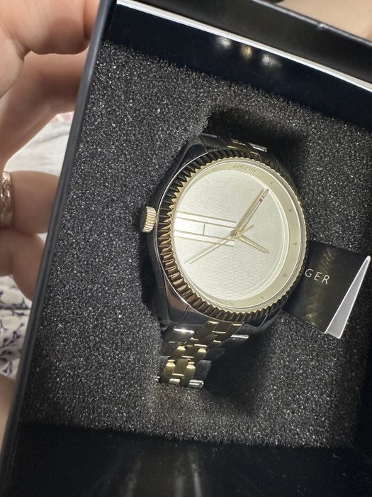 Ceas tommy hilfiger dama