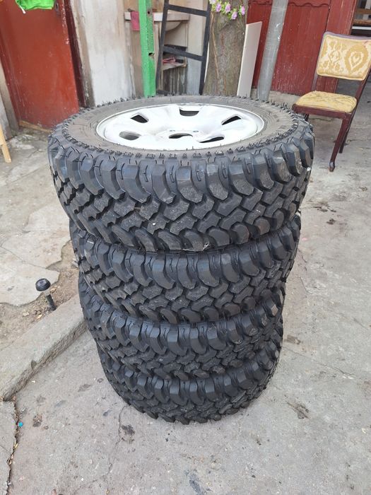 Anvelope M/T 215/65/16 (set complet)