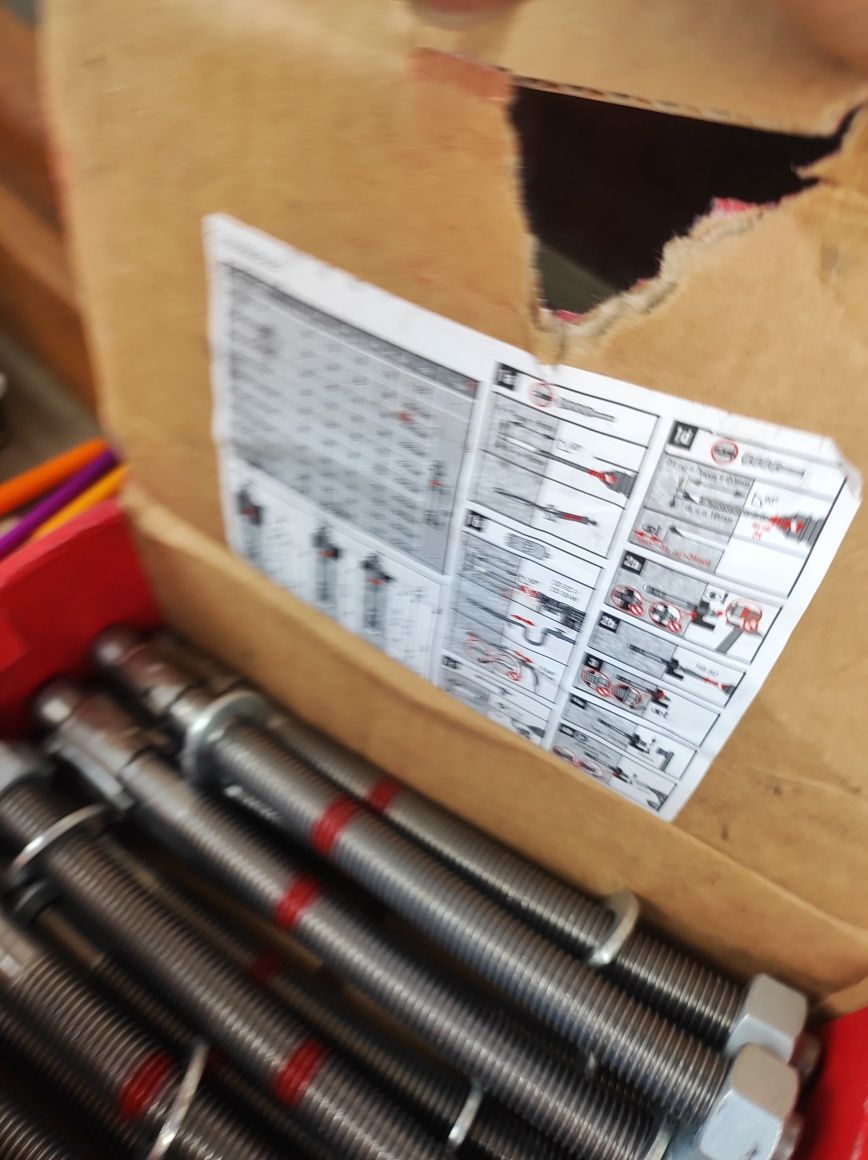 Ancora expandabila Hilti 12xHST3 M16x220 120/100