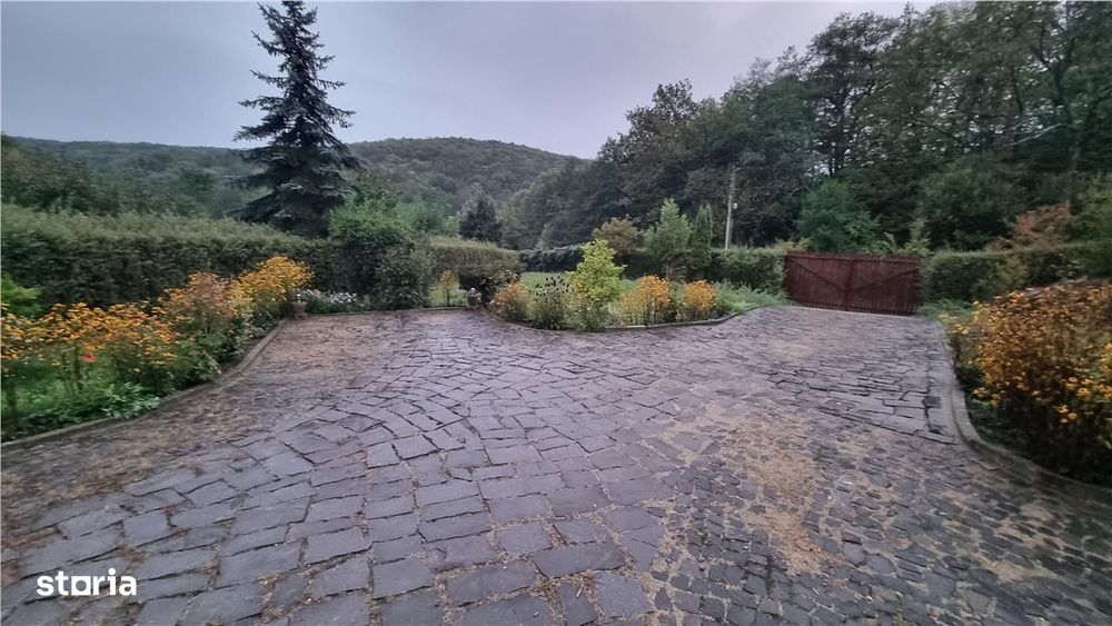 Casa stil duplex , zona Valcele