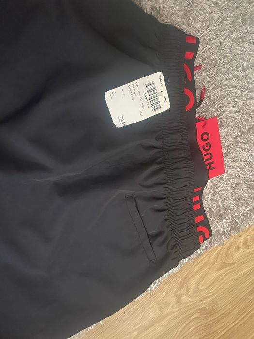 Șort cu plasa Hugo original!!!