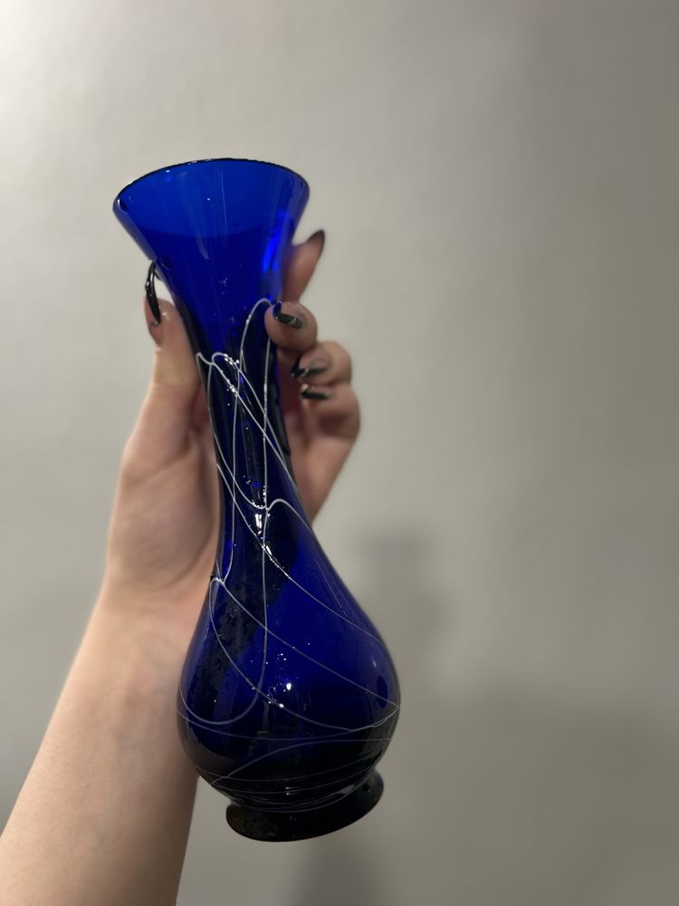 Уникална стъклена ваза