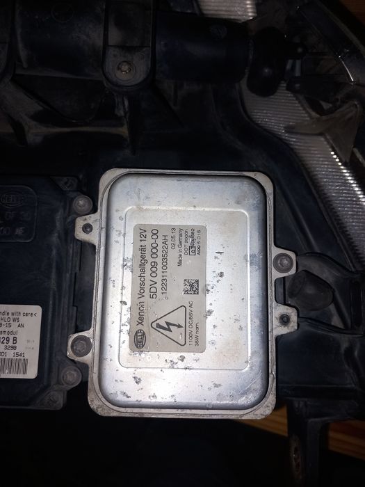 Far bixenon adaptiv dreapta  skoda superb 2 2012