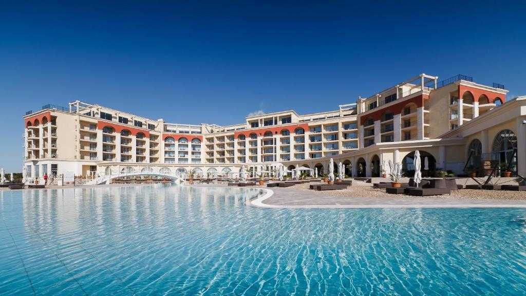 Продава се Двустаен апартамент в Балчик - 82 кв.м за 641 €/кв.м - Снимка #5