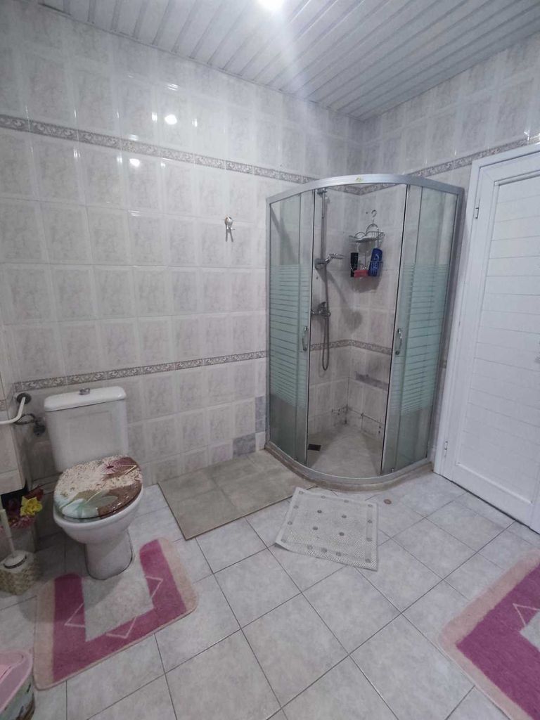 Дава се под наем Къща в Варна, м-т Св. Никола - 30 кв.м за 153 € - Снимка #4