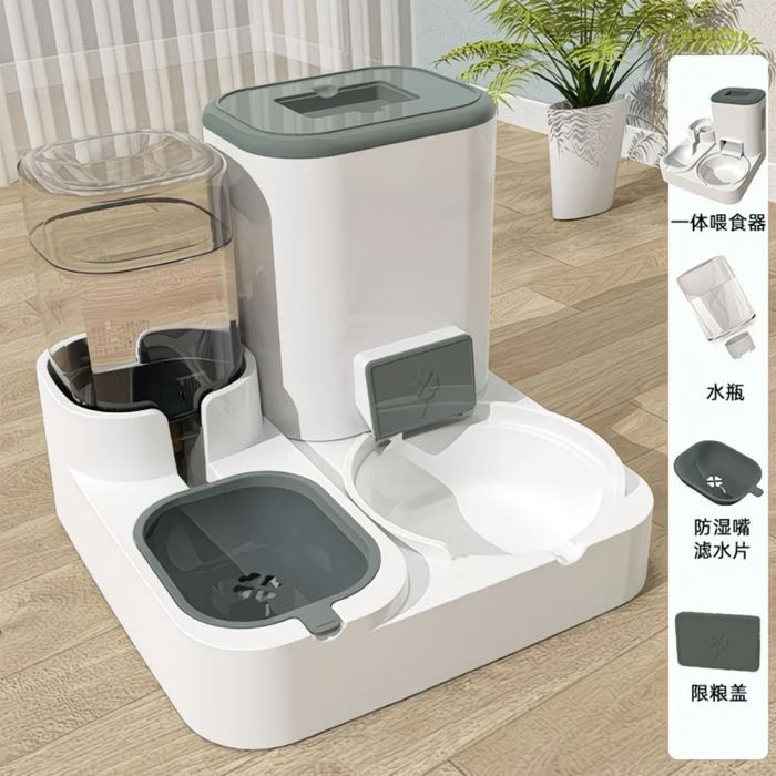 Удобная Миска для кошек с поильником. Целая не сломанная.