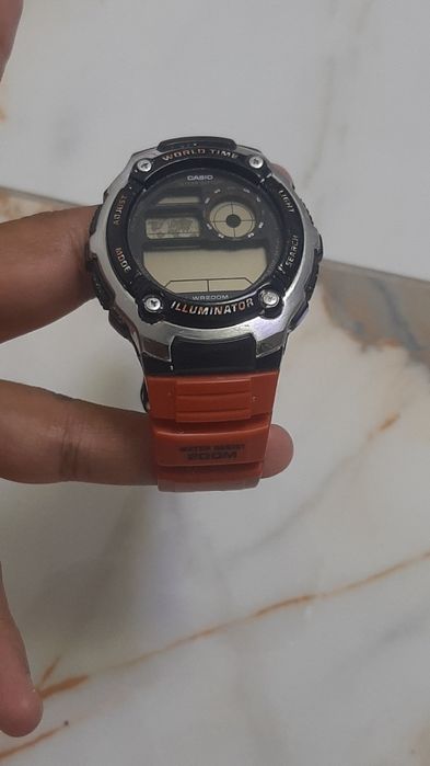 Продавам Casio AE-2100w