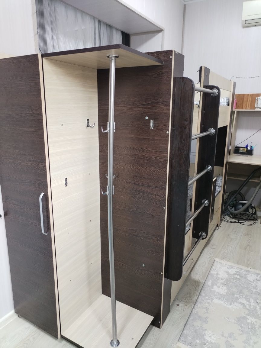 Продам двухъярусную кровать