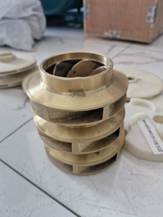 Nasoslar uchun zapchastlar korpus salnik krilchatka