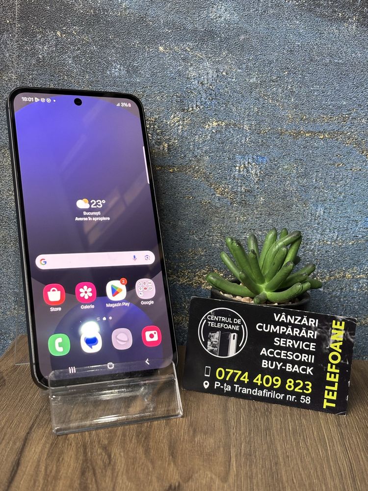 Samsung Galaxy S24 FE/256Gb/Garantie 2Ani Centrul de Telefoane/Rate