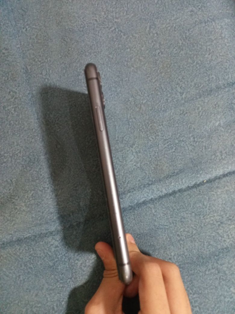 iPhone 11 черный цвет