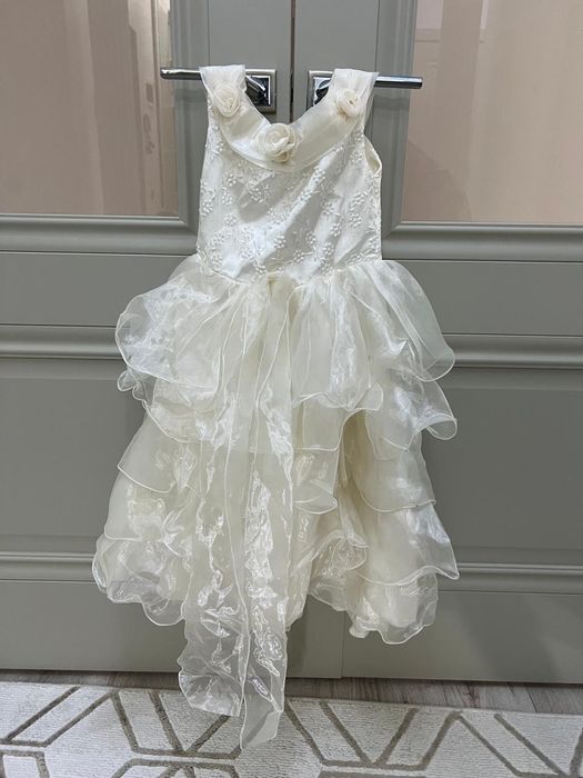 Продам нарядное платье