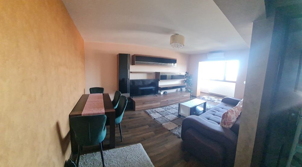 Vand apartament 4 camere, zona 7 Noiembrie