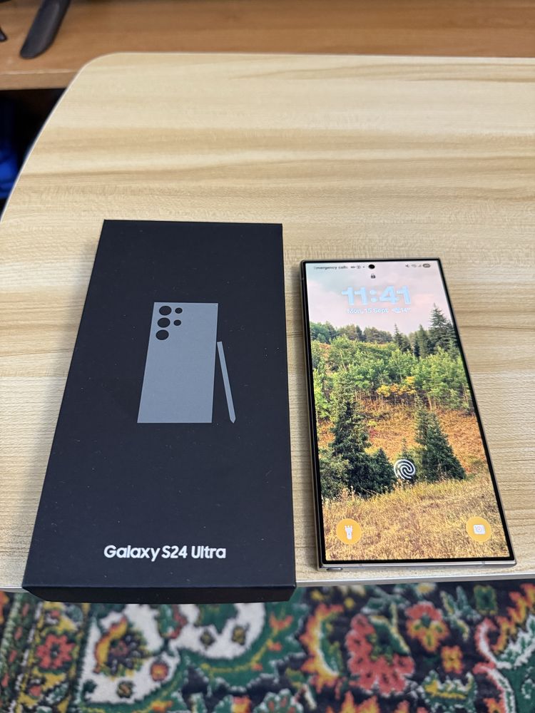 Samsung Galaxy S24 Ultra в отличном состоянии