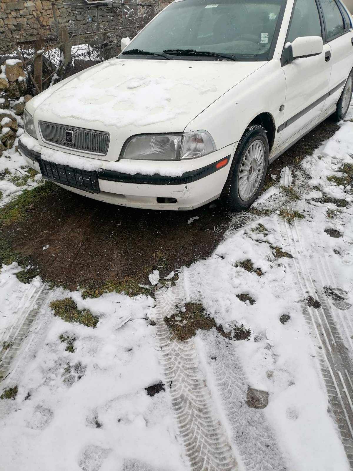 Продавам Волво s40 1.8 115kc.оригинално газово