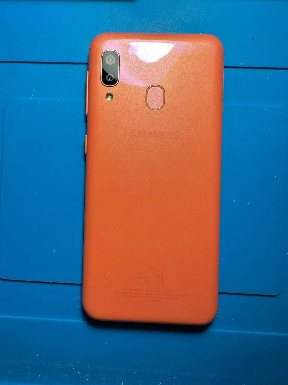 Samsung Galaxy A20e | НОВ дисплей и батерия