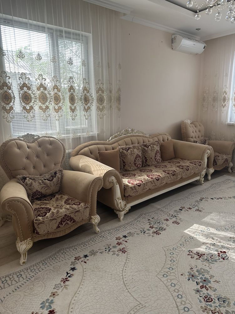 Продается мягкий уголок