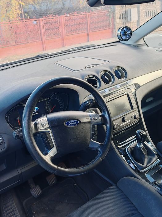 Vând Ford Galaxy stare perfecta