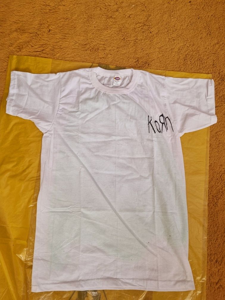 Tricou pictat manual Korn