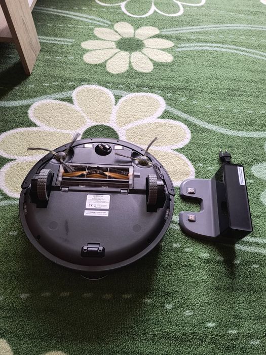 Робот прахосмукачка Ecovacs Deebot 900