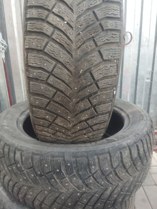 Продам шины на 17 пара