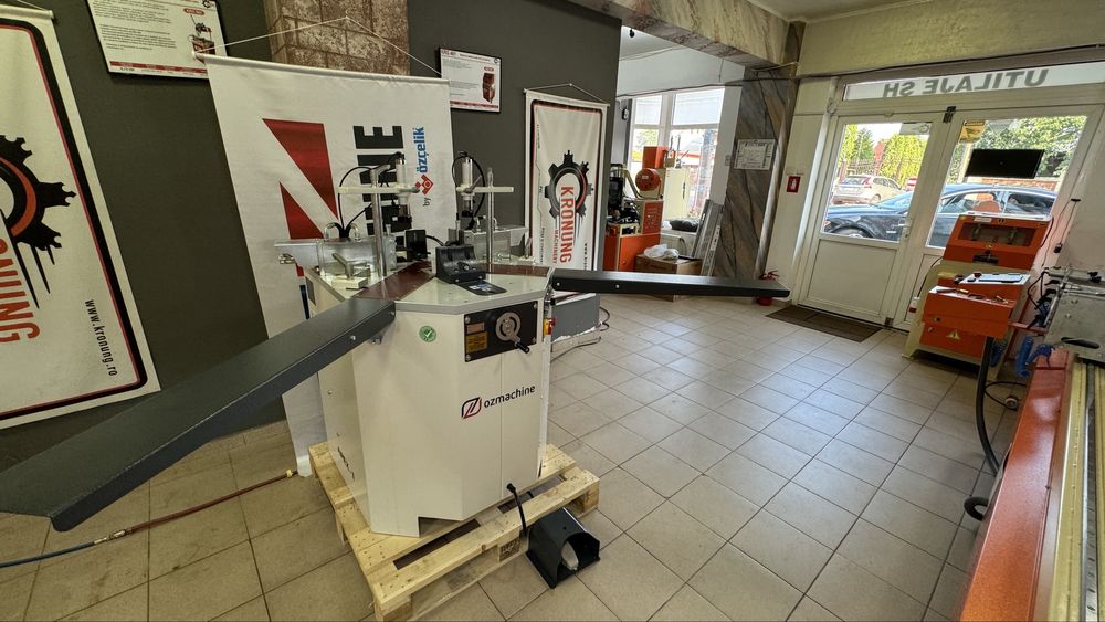 APEX I Masina de sertizat hidraulica profile din aluminiu