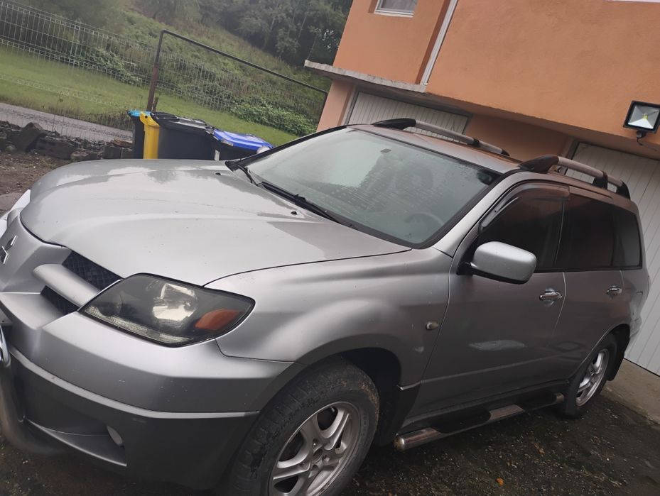 Mitsubishi outlander