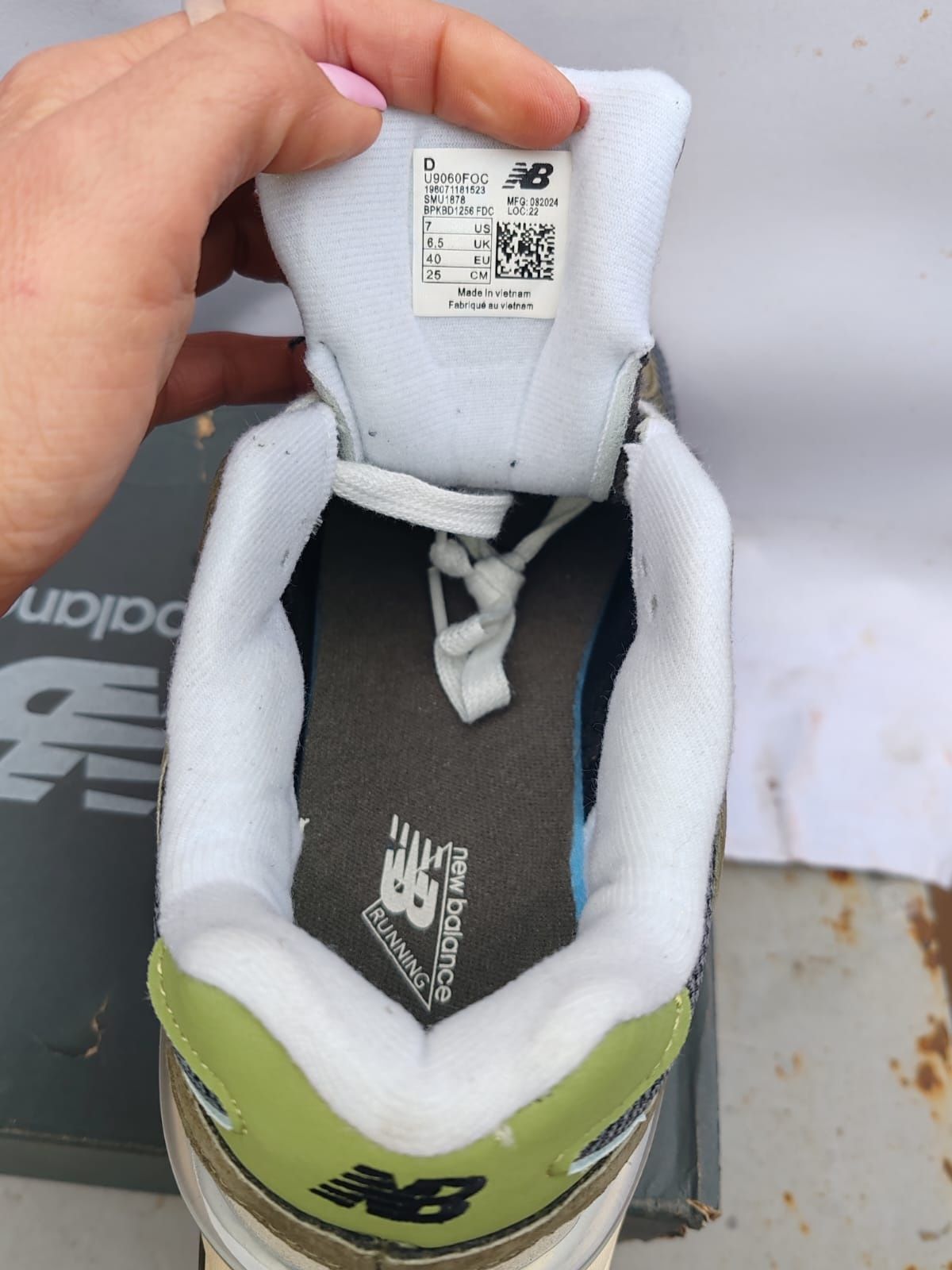 Nb U 9060 diferite culori