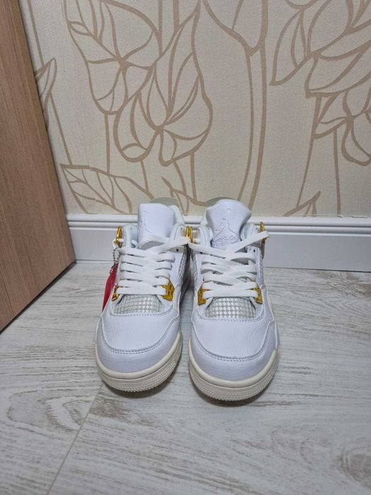 Jordan Air 4 Metallic Gold