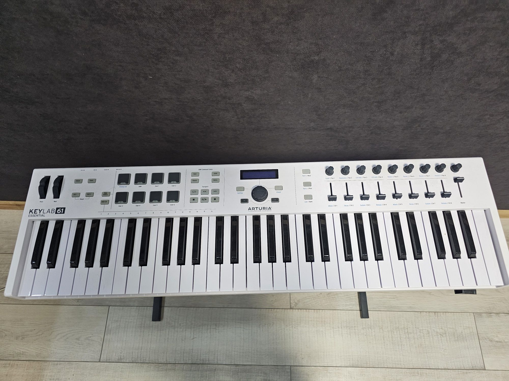 Миди клавиатура Arturia keylab essential 49