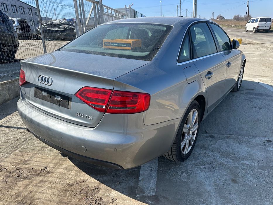 Dezmembrez / Dezmembrari / Piese / Accesorii Audi a4 b8 2.0 tdi 2008 berlina caga albastru