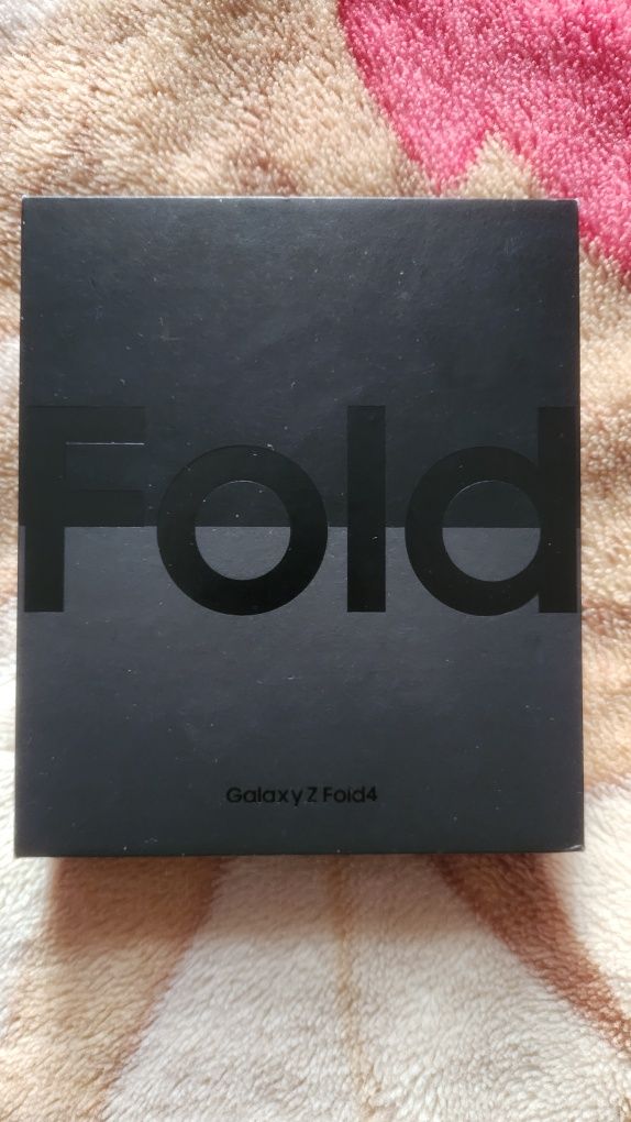 Galaxy Z  Fold  4