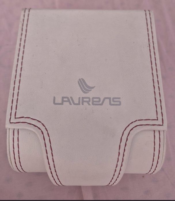 Елегантен часовник Laurens
