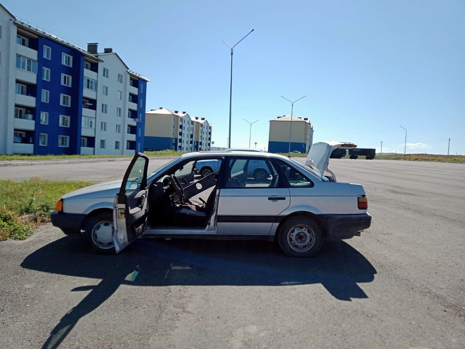 Продам машину Фольксваген Пассат. В3