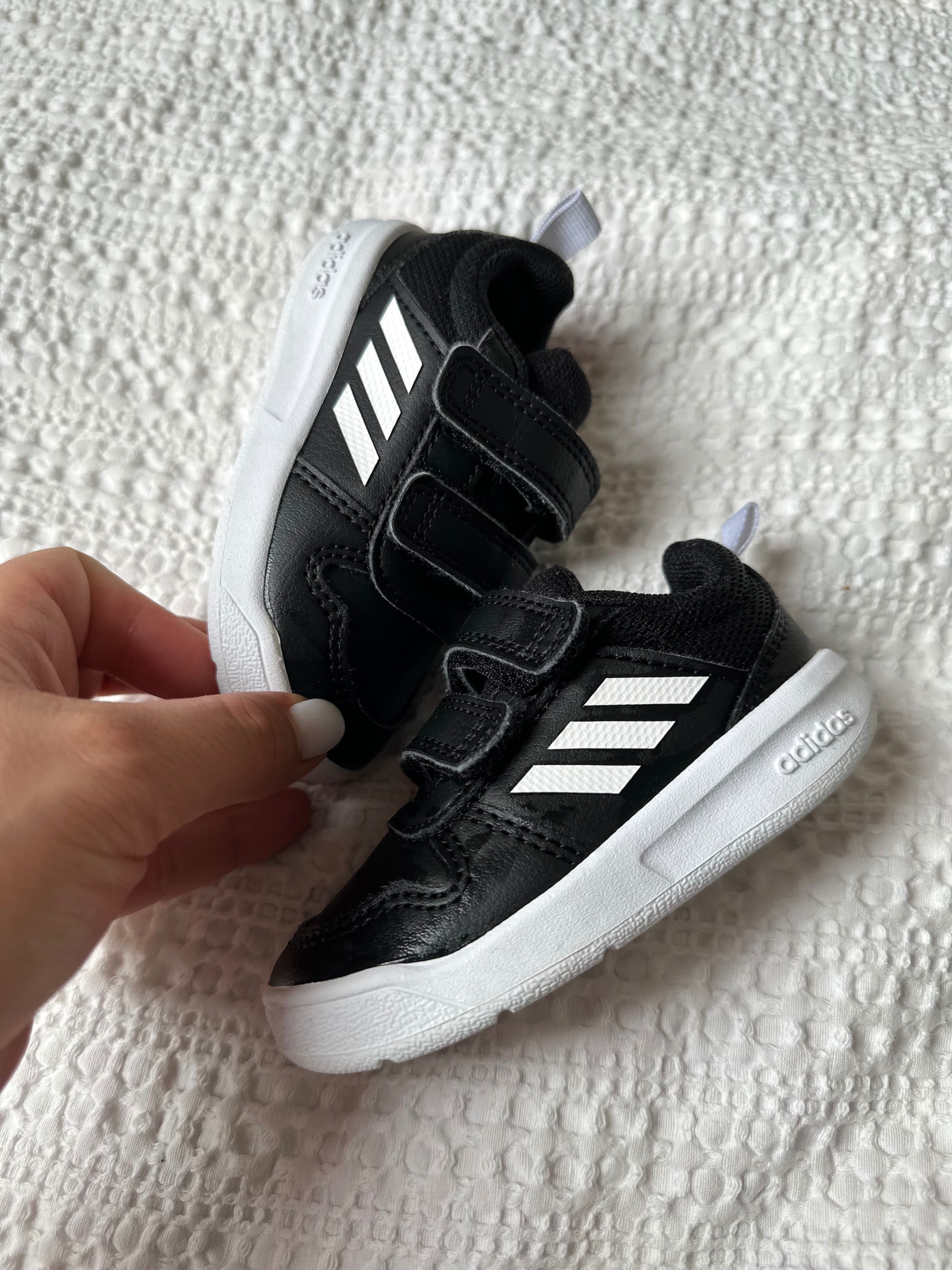 Кроссовки детские Adidas