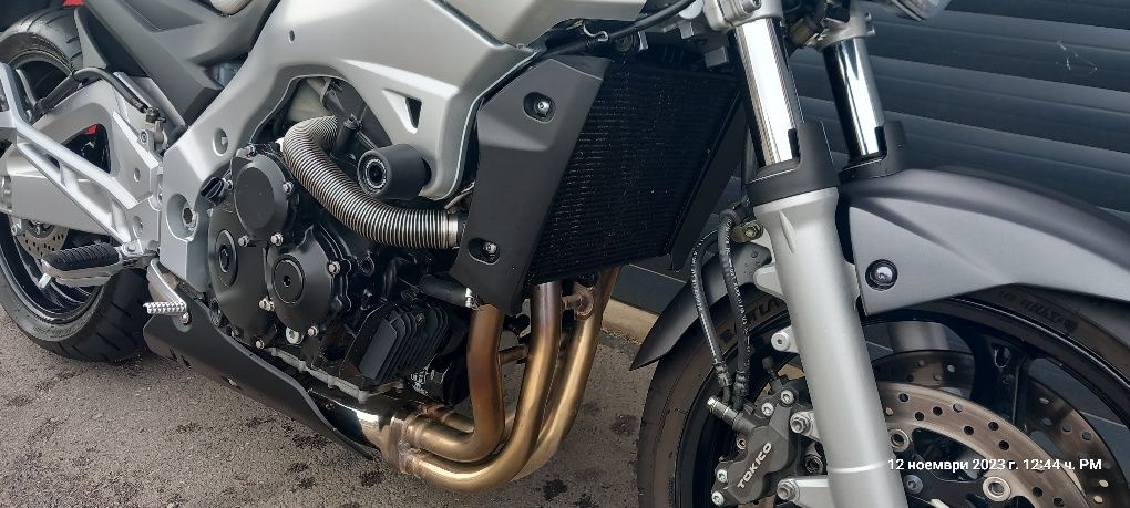 Suzuki GSR 600 2006 г.