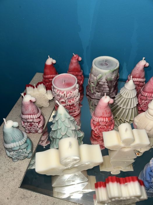 Lumanari parfumate din ceara de soia cu tematica de Craciun