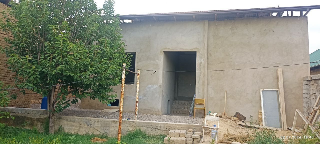 Yashash va tadbirkorlik qilish uchun ijaraga xovli