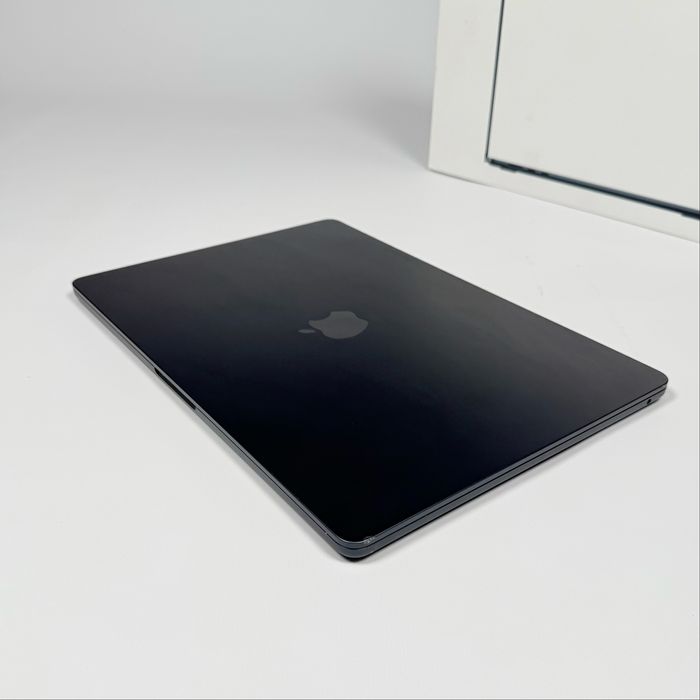 MacBook Air 15.3 M2 Midnight